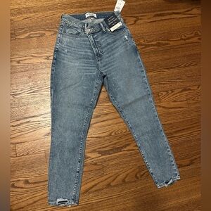 NWT Abercrombie skinny jeans